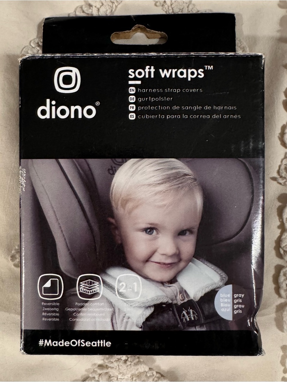 Diono Strap Covers in Light Blue and Cream